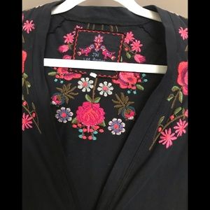 Johnny was medium black long sleeve T-shirt